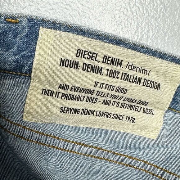 Diesel Blue Denim D-Mirk Shorts Mens Size 34 - Picture 9 of 11